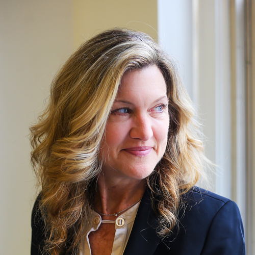 Robin Rosenfeld Robin Rosenbaum | Senior Vice President | Avoq